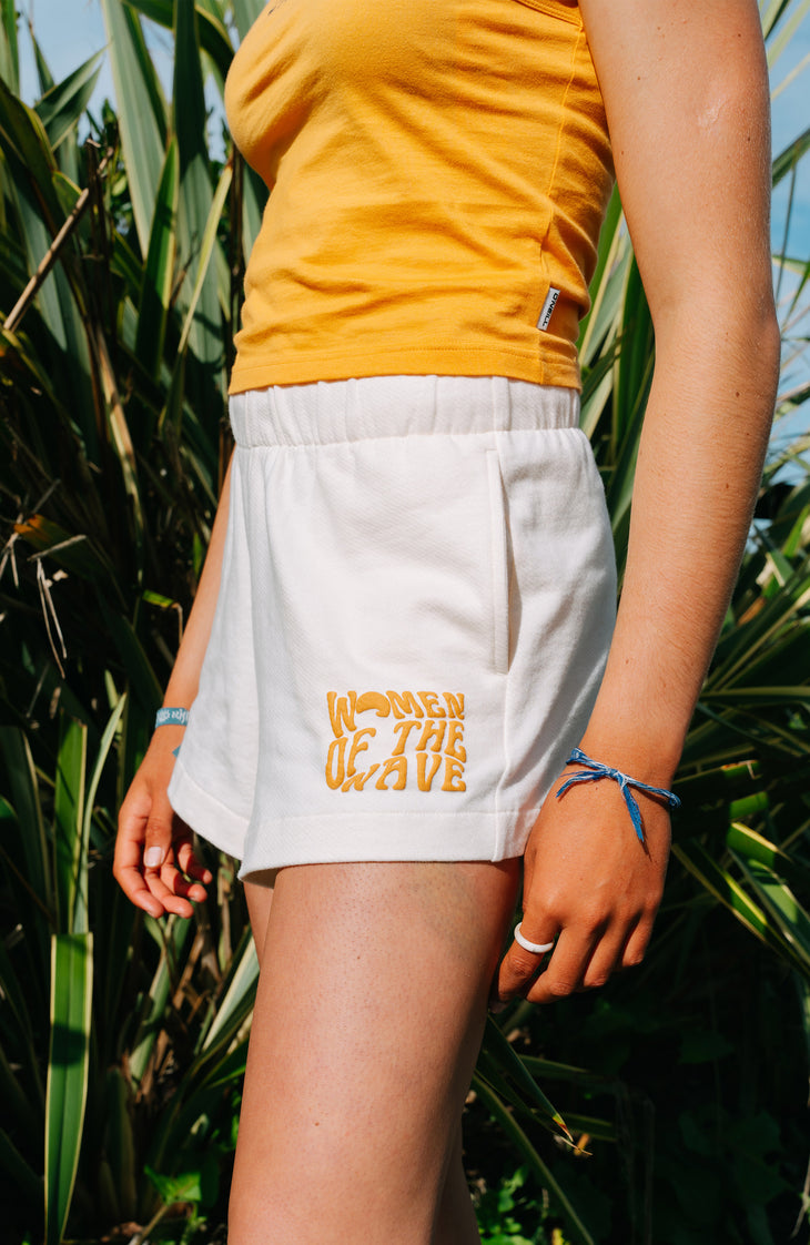 Women of the Wave sweatshort | Dusty Vanilla