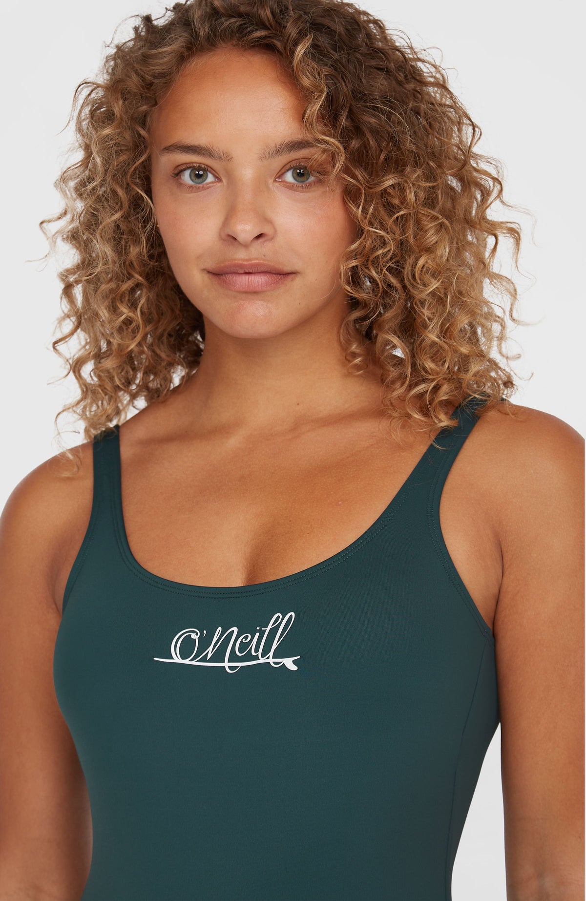 Essentials Script badpak | Alma Steel