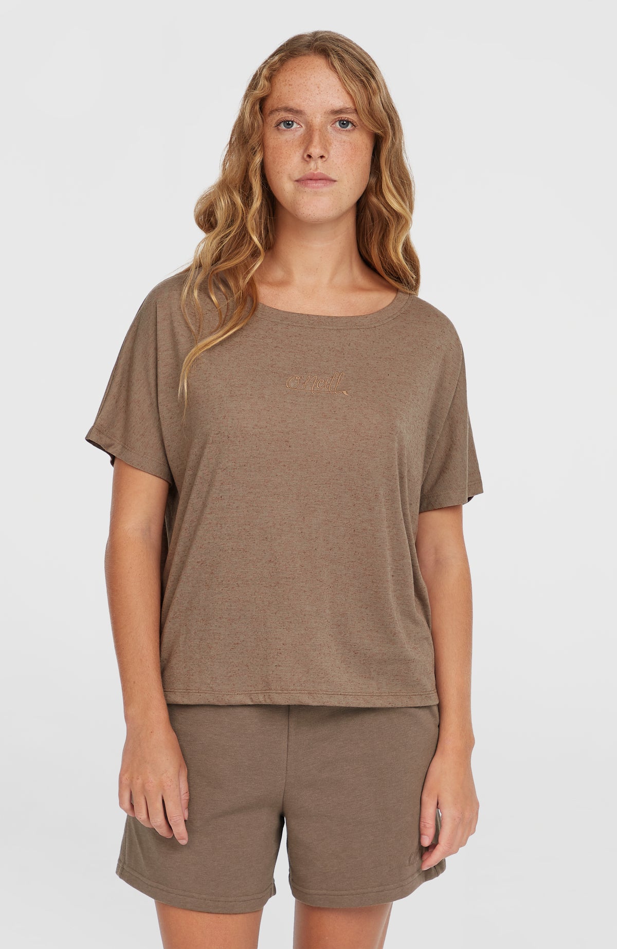 Essentials Script losvallend T-shirt | Pure Cashmere