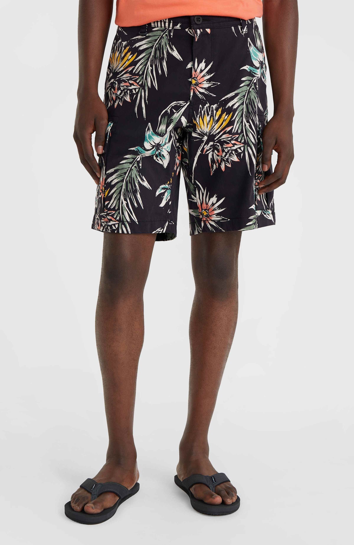 Essentials cargoshort | Black Tropicana