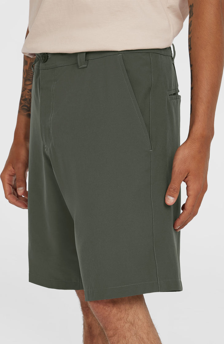 Hybrid Chino 19" short | Raven
