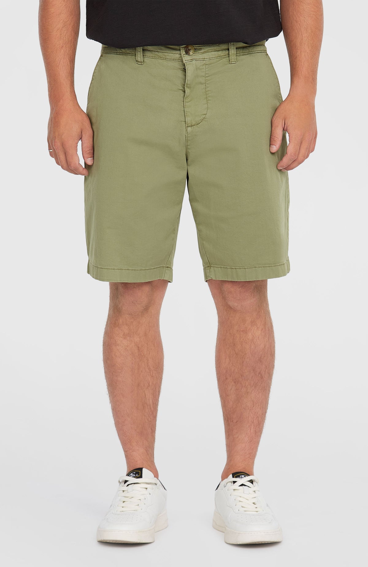 Essentials chinoshort | Avery Fern