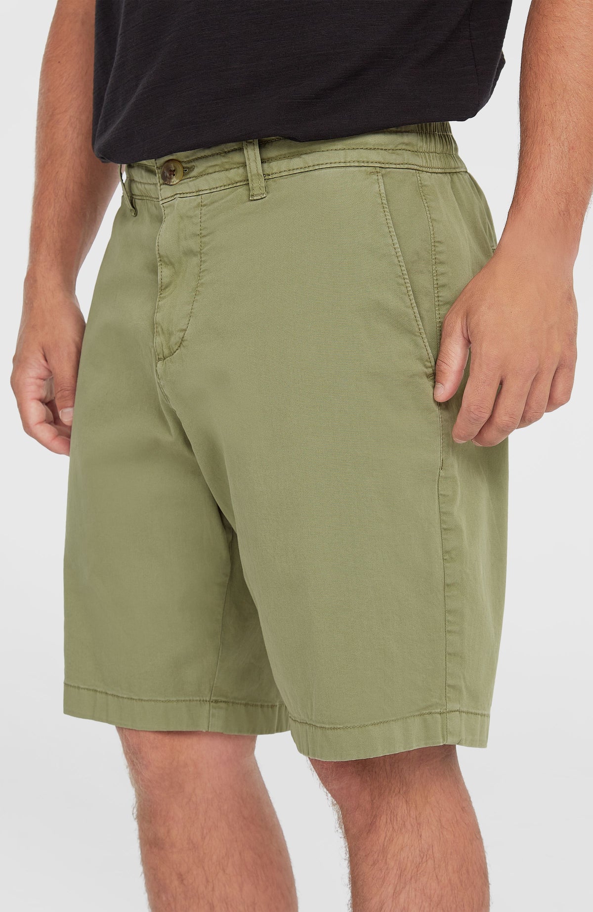 Essentials chinoshort | Avery Fern