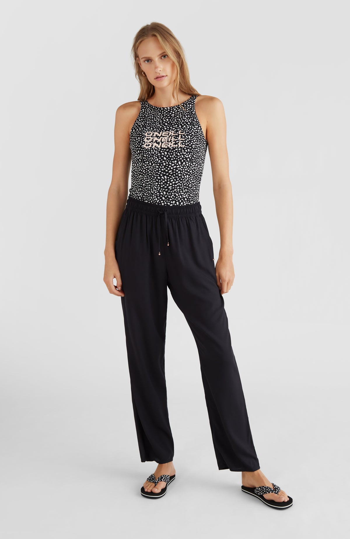 Logo High Neck Badpak | Black AO 4