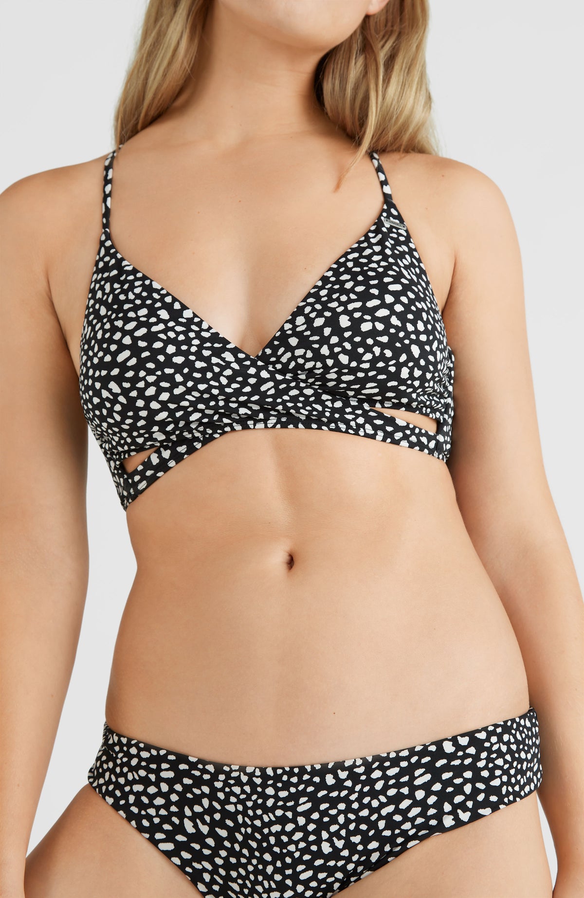 Bikini Baay Maoi | Black AO 4