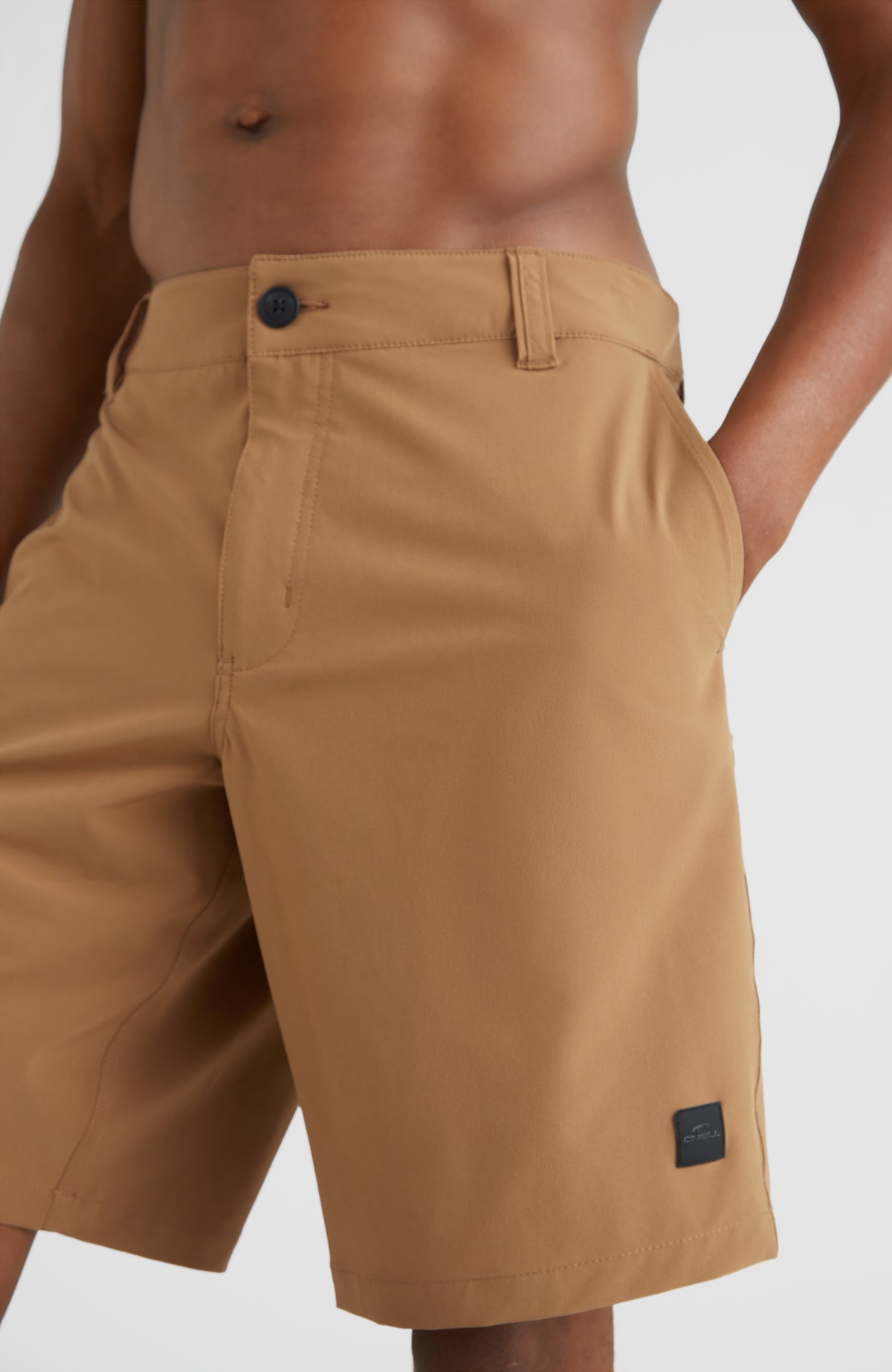 Short Hybrid Chino | Toasted Coconut