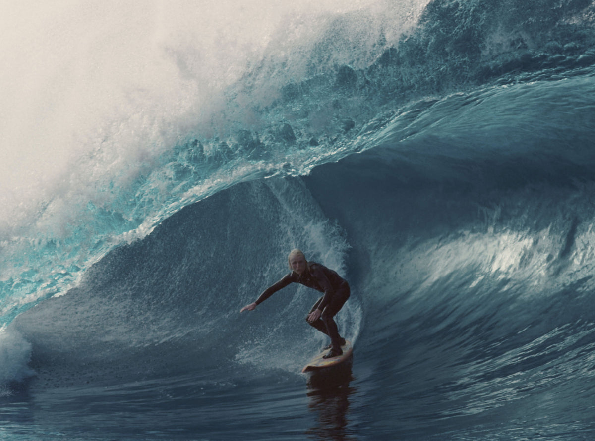 "IK KIJK ER ECHT NAAR UIT OM MIJN GRENZEN TE VERLEGGEN IN GROTE GOLVEN EN DE WERELD ROND TE REIZEN, DOEN WAAR IK VAN HOUD."