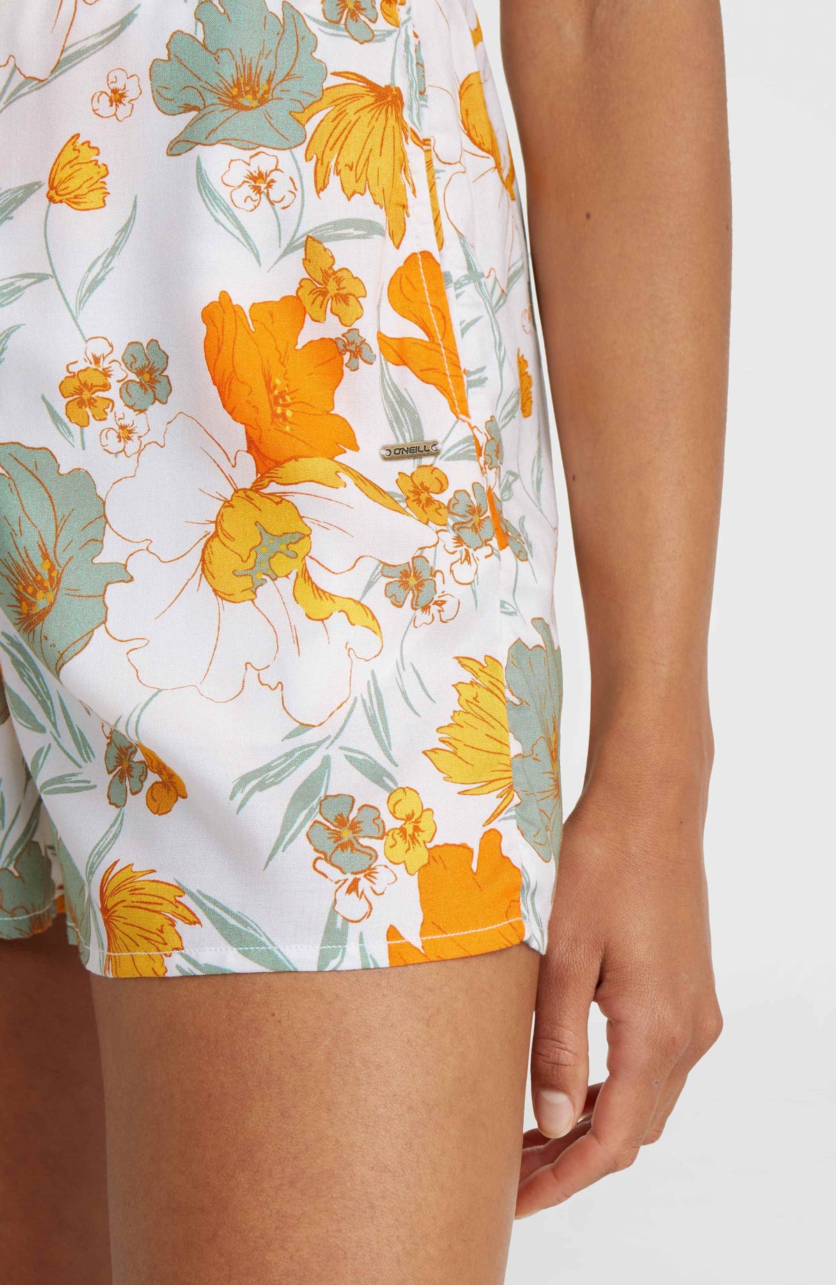 Leina playsuit | White Bluemchen