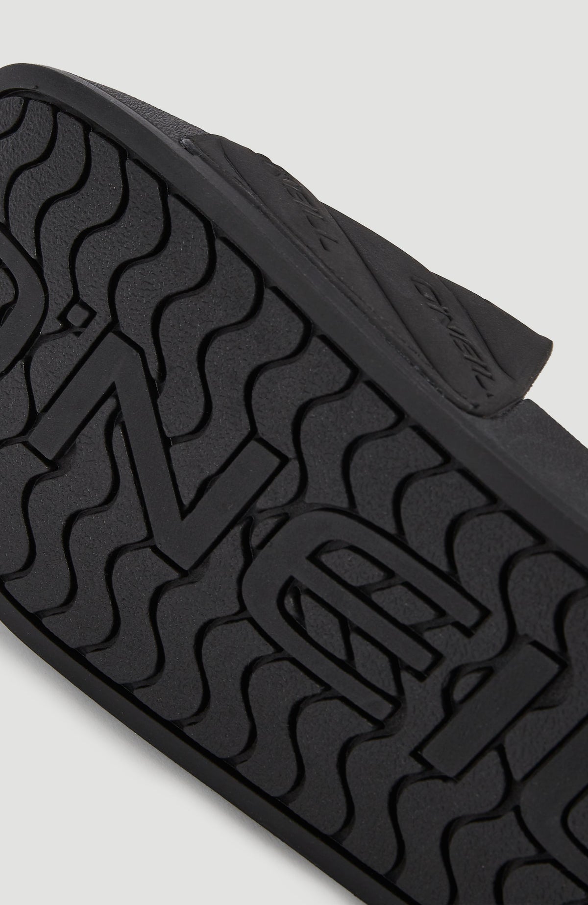 Rutile slippers | Black Out