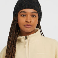 Nora muts | Black Out