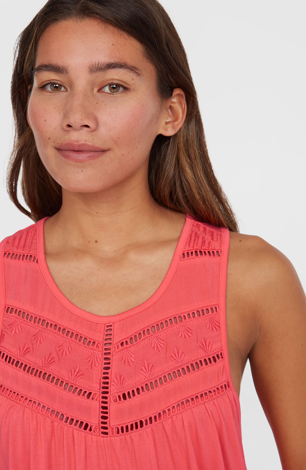 Essentials Tokeena tanktop met borduursel | Froly