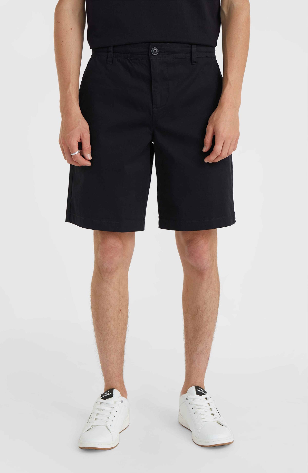 Essentials chinoshort | Raven