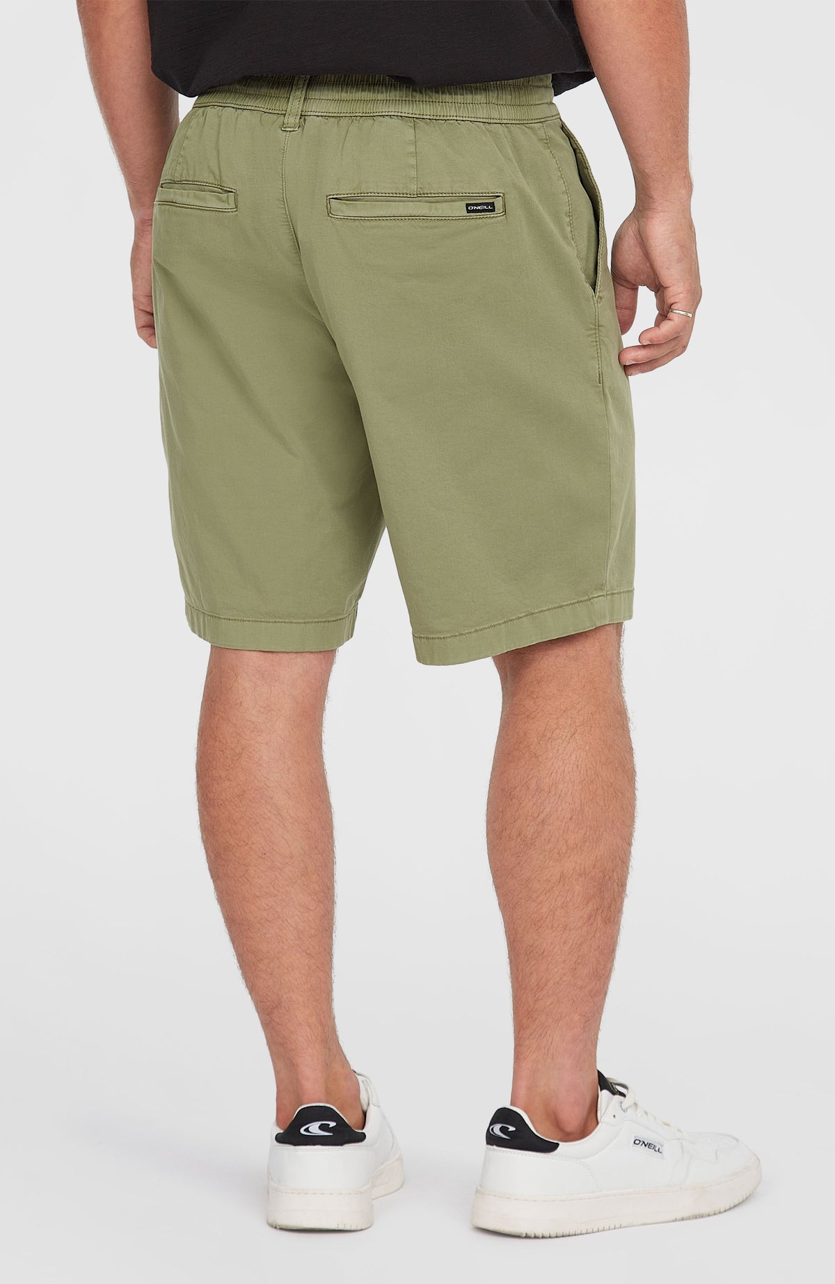 Essentials chinoshort | Avery Fern