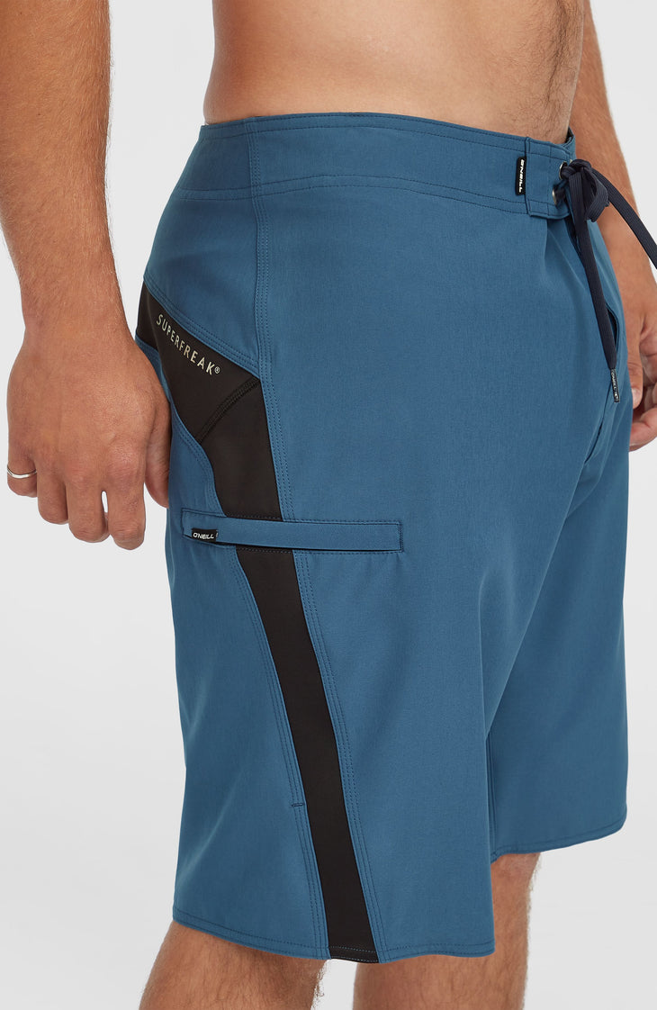 Superfreak Solid 21'' boardshort | Indigo Colour Block