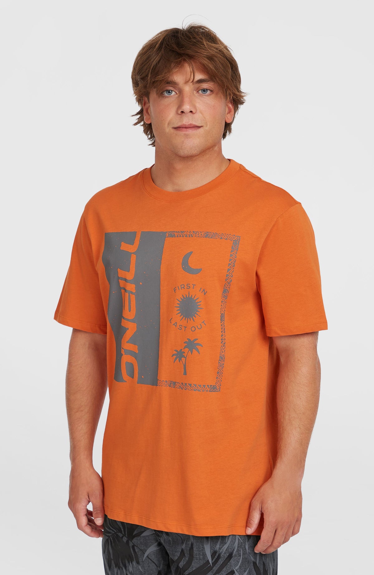 Front Print T-shirt | Cinnamon Stick