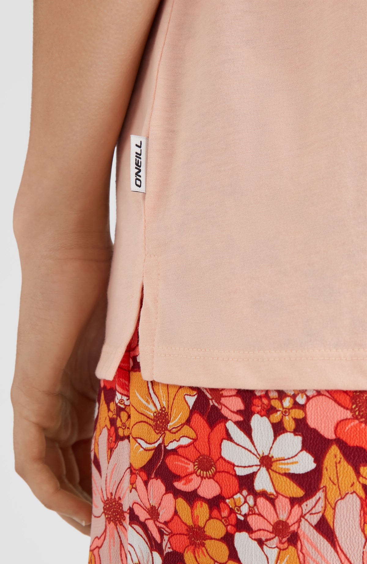 T-shirt Essentials | Tropical Peach