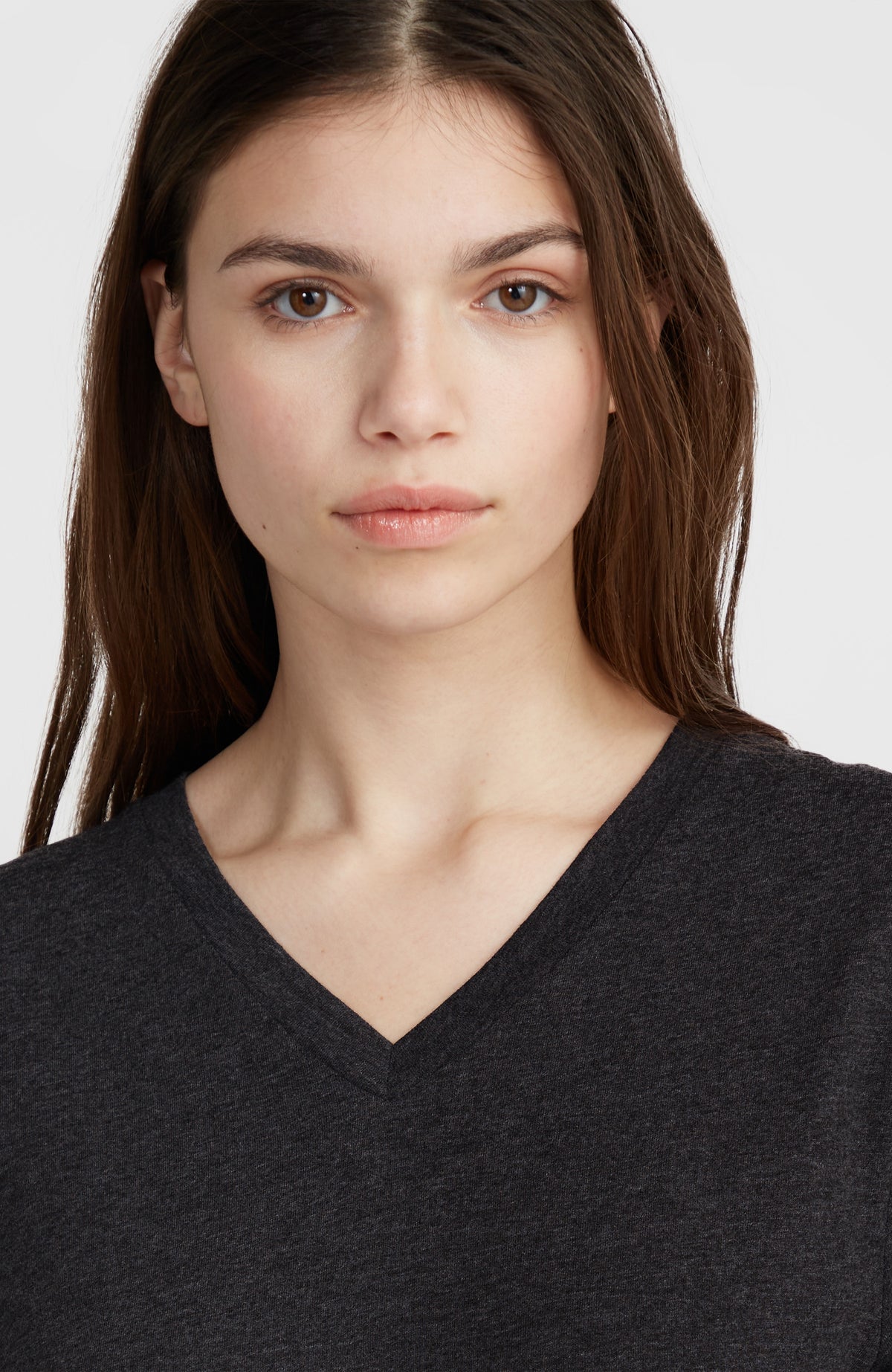 T-shirt Essentials met V-hals | Black Out