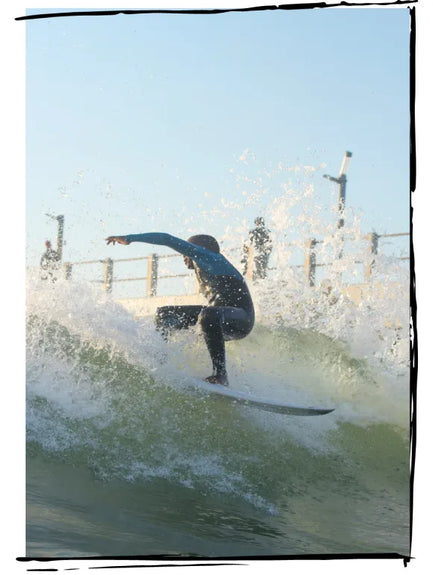 “Als alles in je leven mis lijkt te gaan en je springt in de zee, dan is alles weer goed”